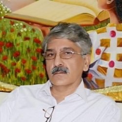 Zia Ul Hassan　特任教員